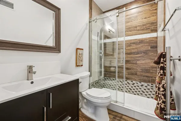 $1,648,000 | 26 Hudson Terrace, Edgewater, NJ 07020