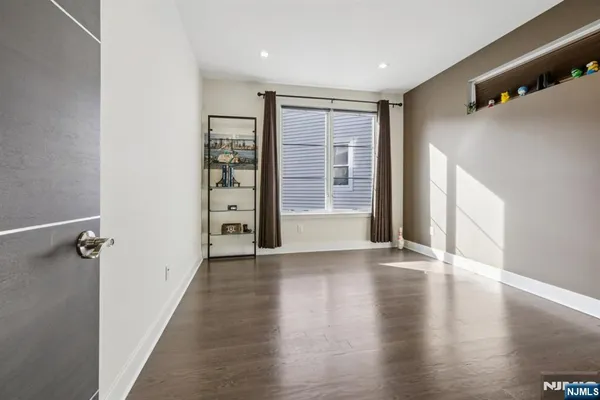 $1,648,000 | 26 Hudson Terrace, Edgewater, NJ 07020