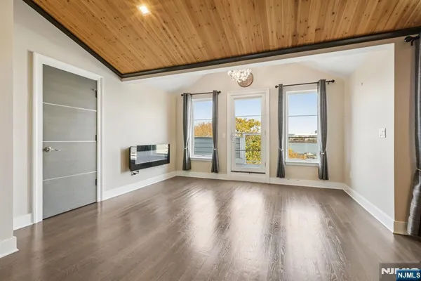 $1,648,000 | 26 Hudson Terrace, Edgewater, NJ 07020