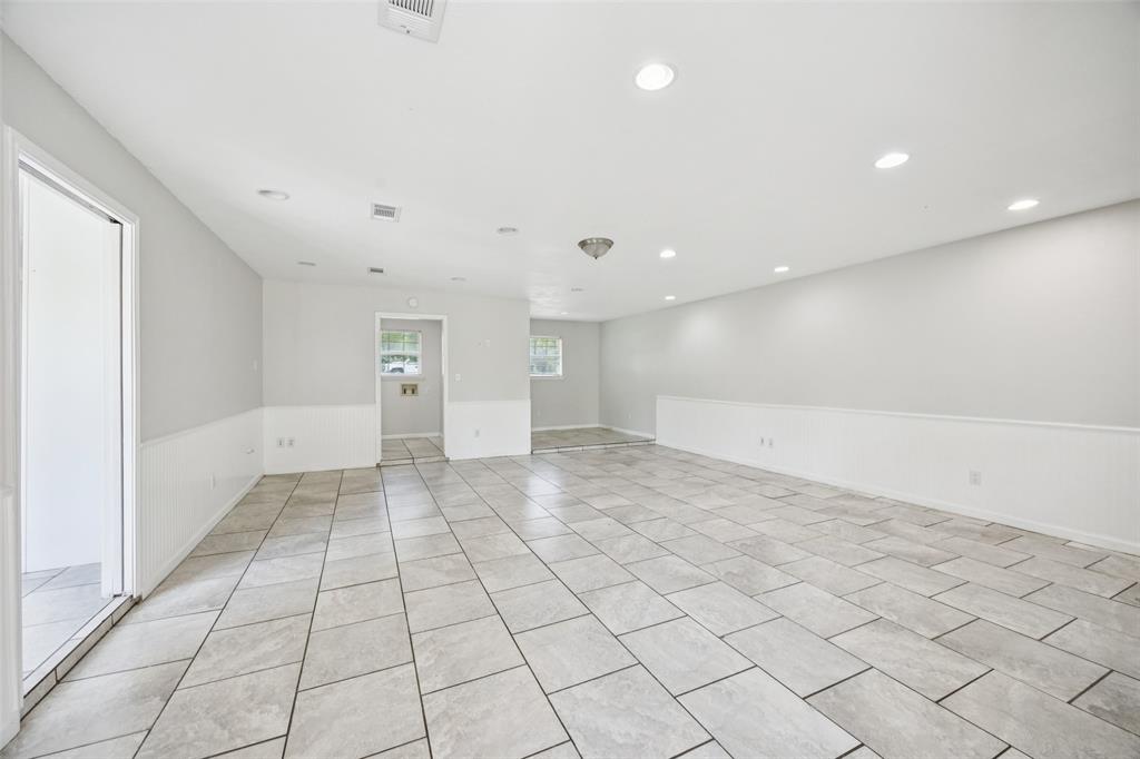 1 Glen Cove Circle Lucas, TX 75002 - Photo 6 of 37 a view of an empty room