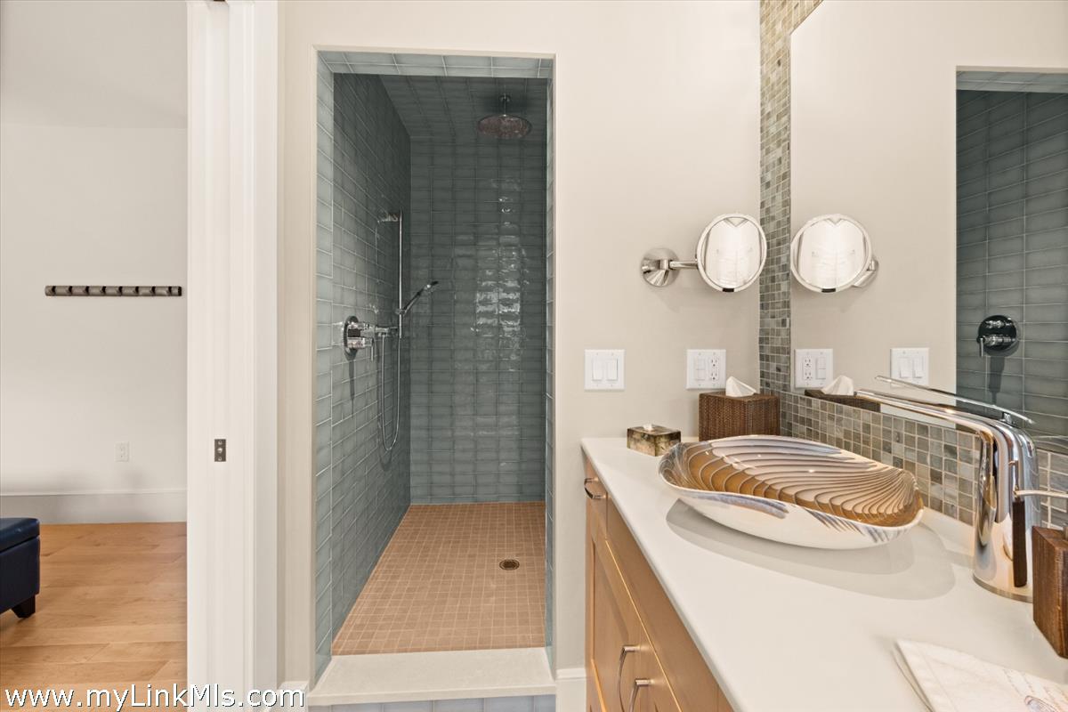 10 Tilton Way Edgartown, MA 02539 - Photo 17 of 42