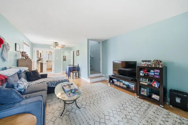 $337,500 | 22 Kimberly Drive, Merrimack, NH 03054