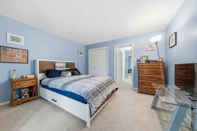 $337,500 | 22 Kimberly Drive, Merrimack, NH 03054