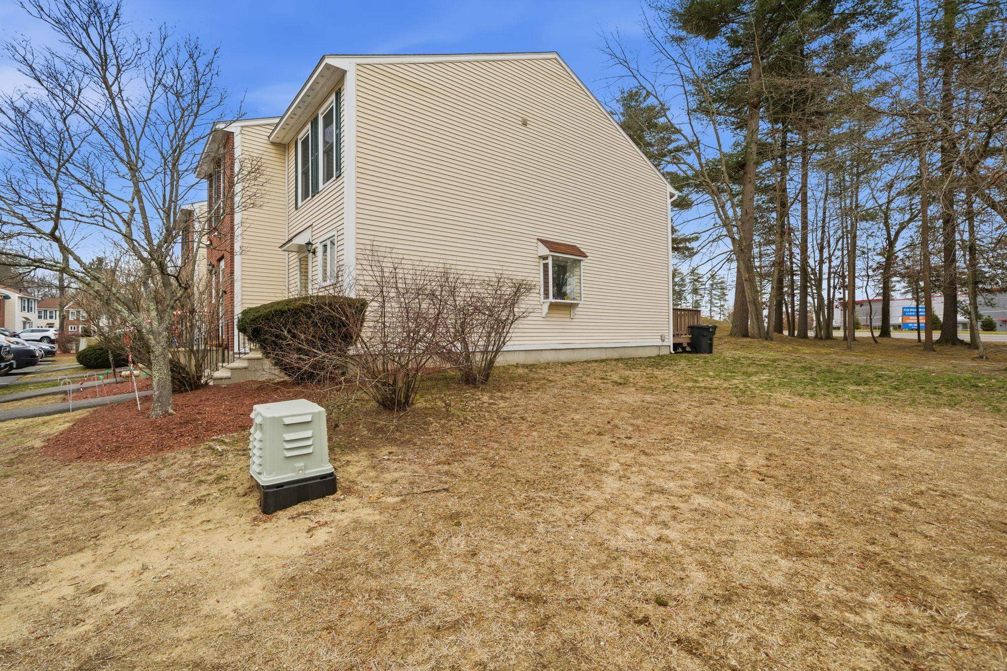 22 Kimberly Drive Merrimack, NH 03054 - Photo 6 of 45