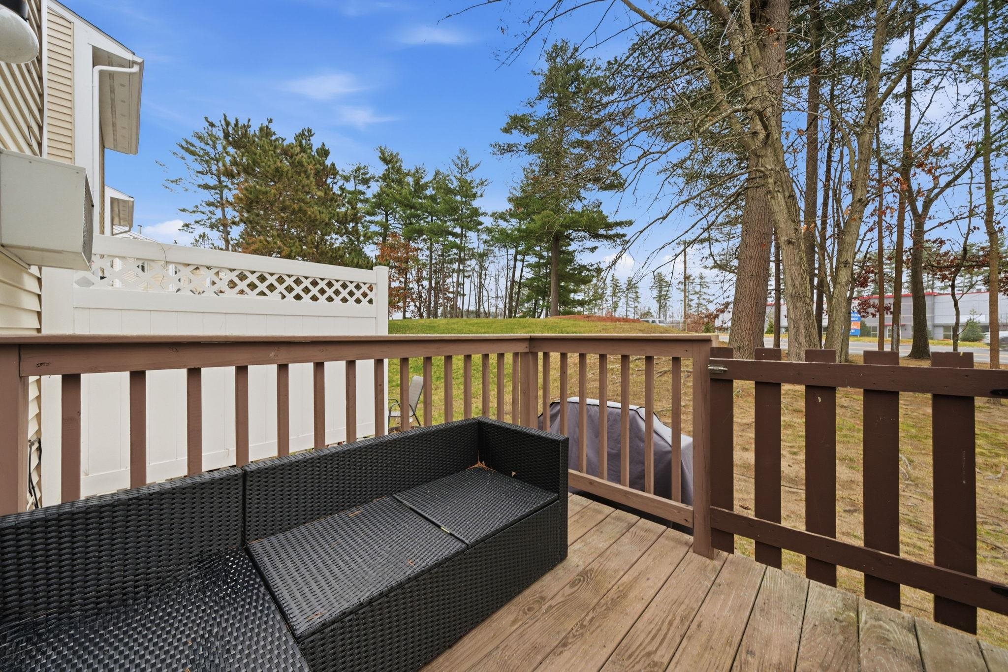 22 Kimberly Drive Merrimack, NH 03054 - Photo 9 of 45