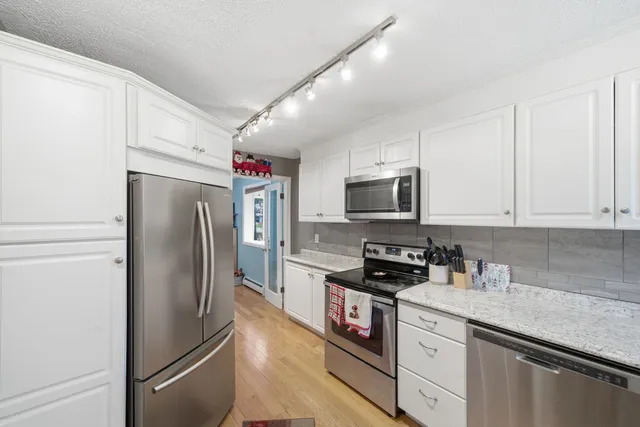 $337,500 | 22 Kimberly Drive, Merrimack, NH 03054