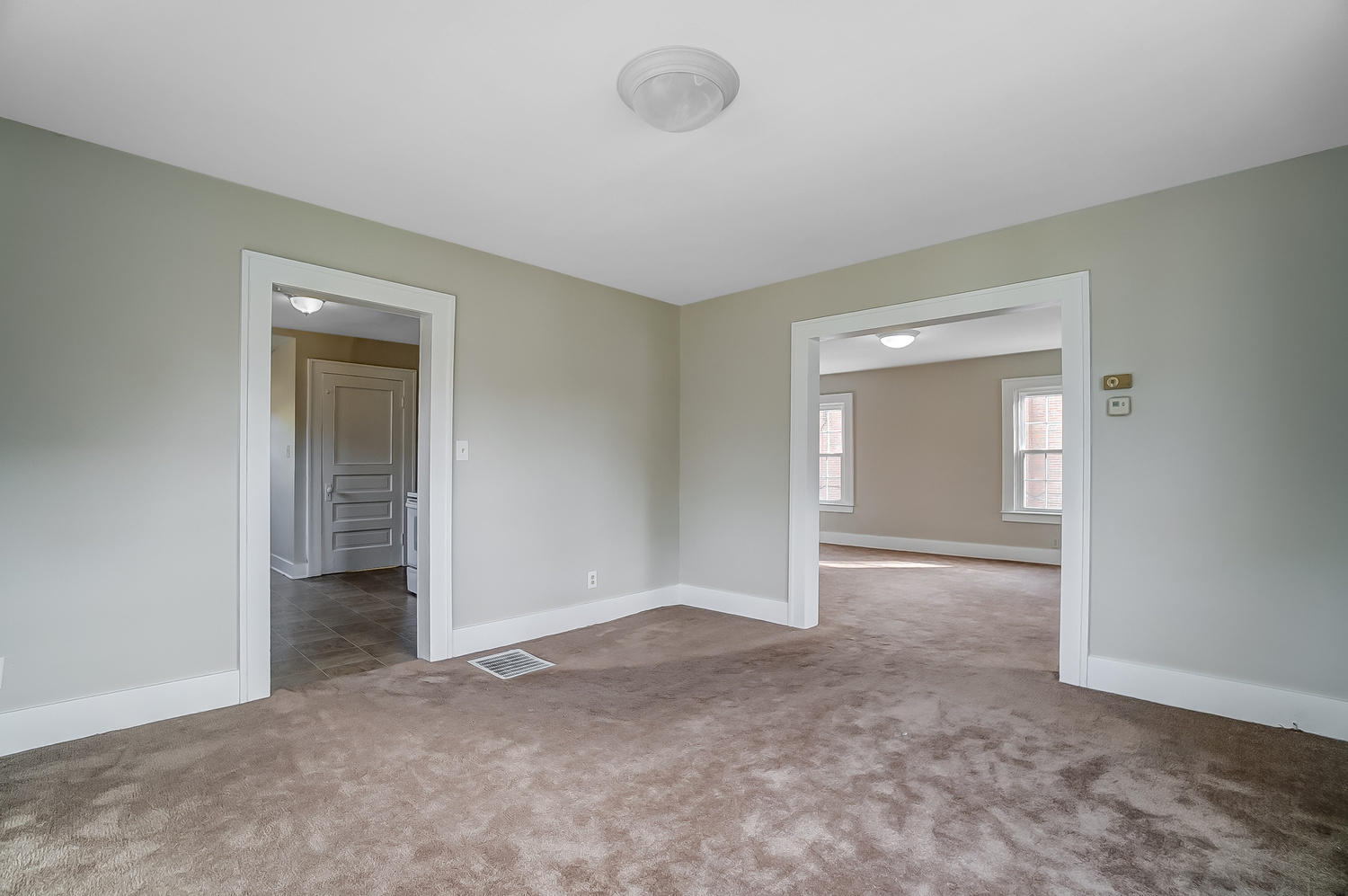 1810 North Limestone Street Springfield, OH 45503 - Photo 15 of 48