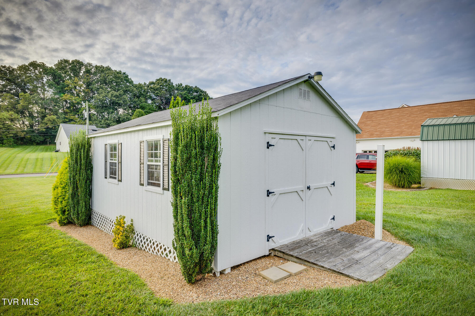 463 Pine Ridge Drive Afton, TN 37616 - Photo 35 of 43 035