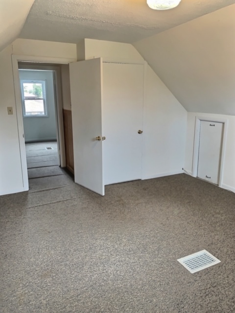 6058 West 111th Street Chicago Ridge, IL 60415 - Photo 8 of 12