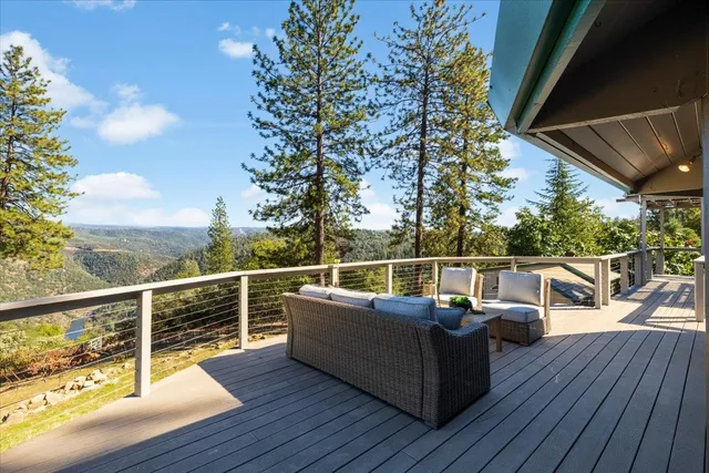 $999,990 | 1101 Woodside Lane, Placerville, CA 95667