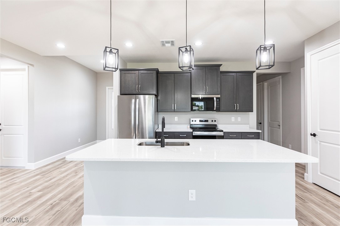 2729 Southwest 4th Terrace Cape Coral, FL 33991 - Photo 15 of 37