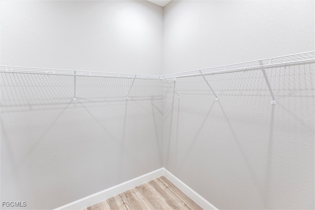 2729 Southwest 4th Terrace Cape Coral, FL 33991 - Photo 19 of 37