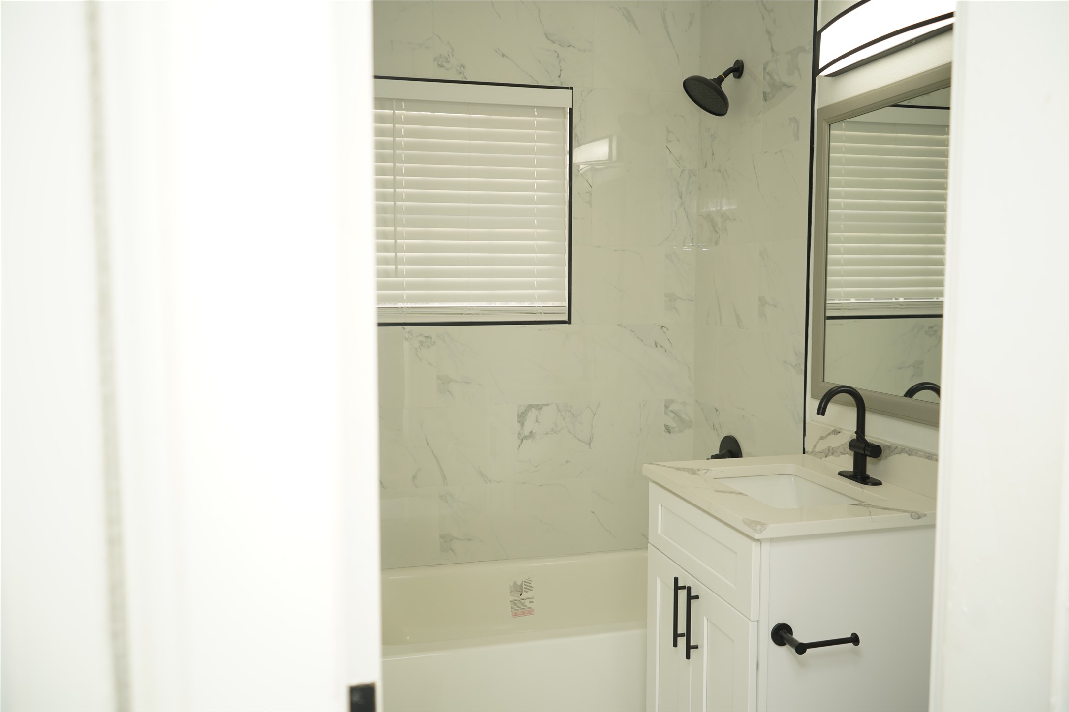 2516 Isabella Street Houston, TX 77004 - Photo 8 of 13
