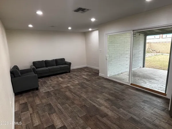 $525,000 | 2174 East Palmcroft Drive, Tempe, AZ 85282