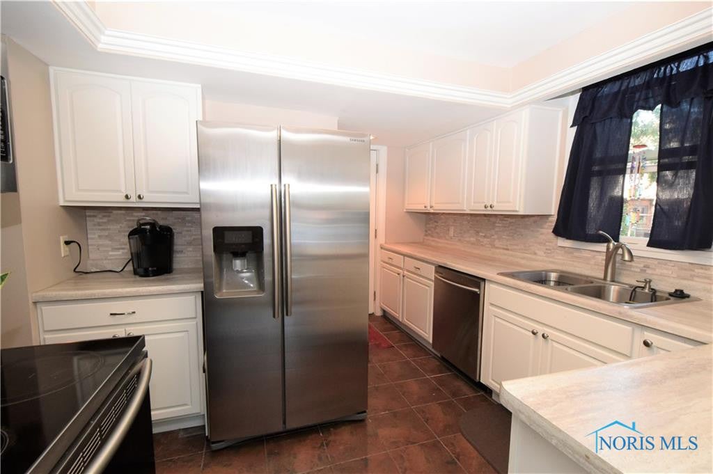 3744 Garrison Road Toledo, OH 43613 - Photo 21 of 41 Gallery Image 21