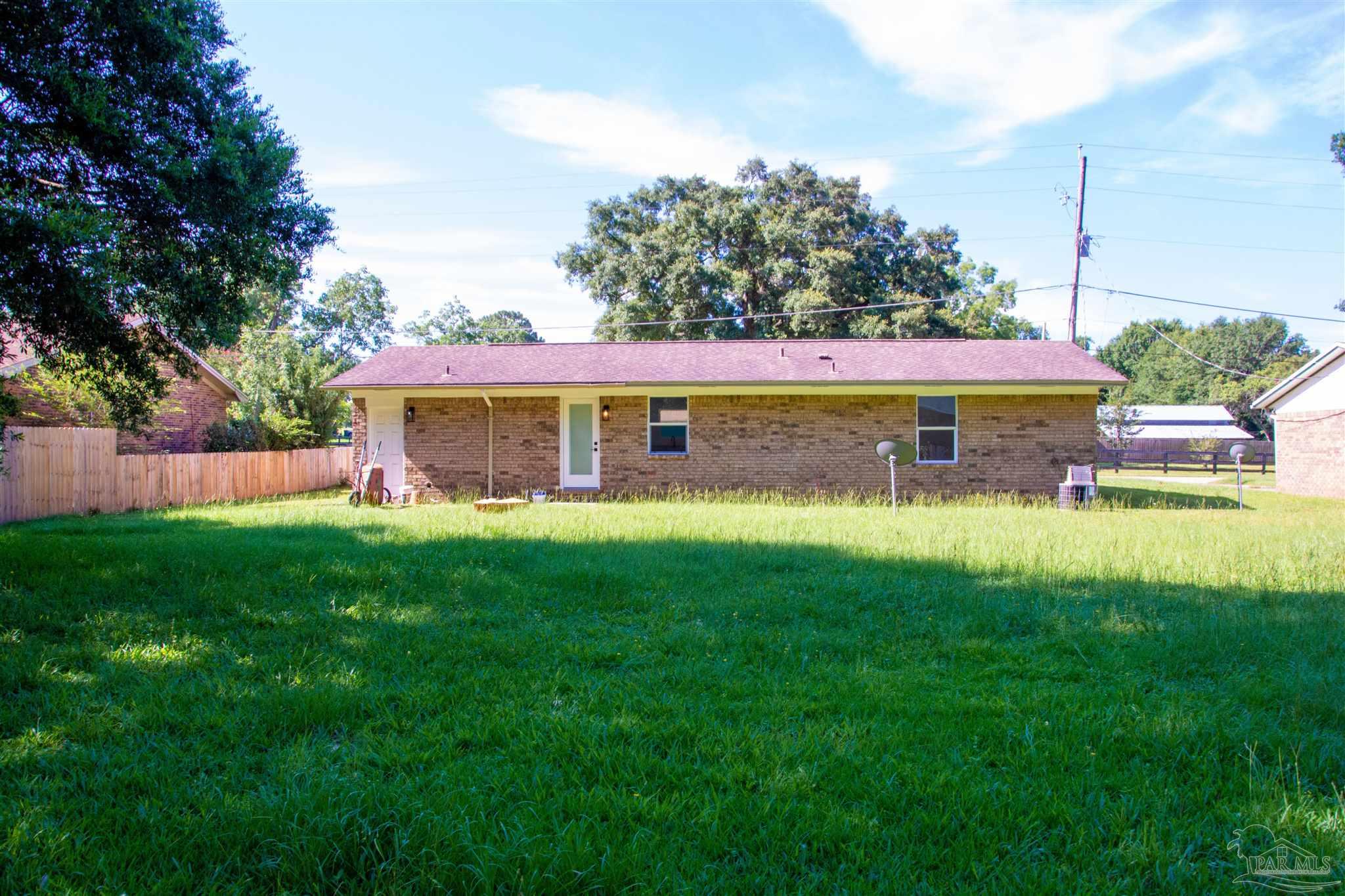 6740 Frank Reeder Road Pensacola, FL 32526 - Photo 3 of 29 Gallery Image 3