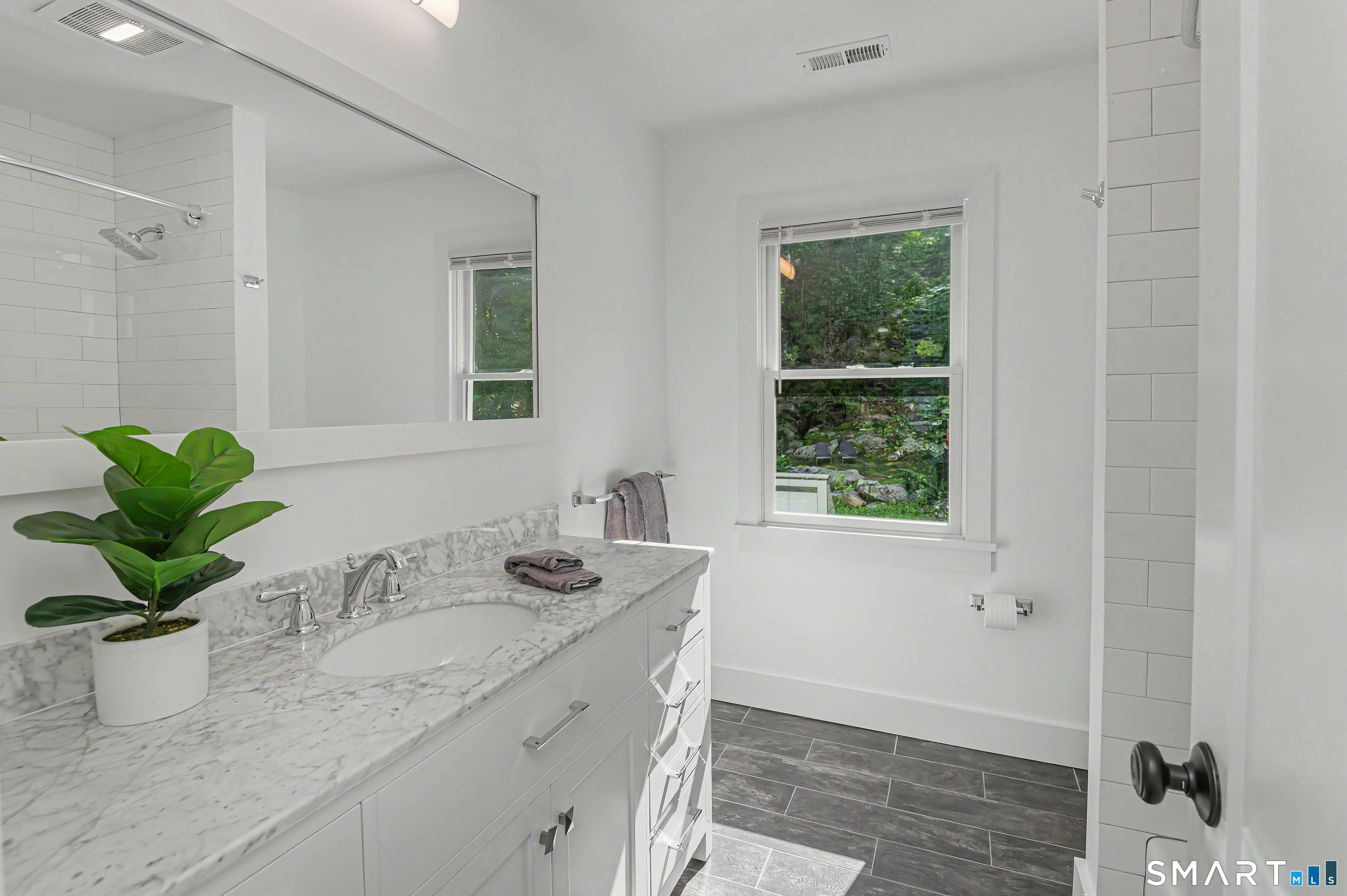 564 Barrack Hill Road Ridgefield, CT 06877 - Photo 22 of 40