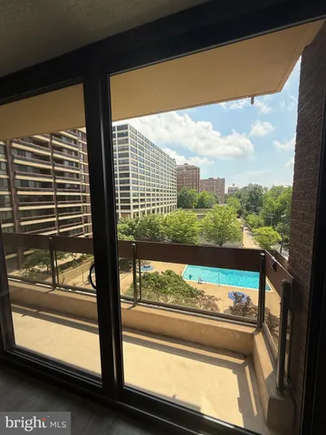 $324,000 | 4100 North Charles Street, Unit 507, Baltimore, MD 21218