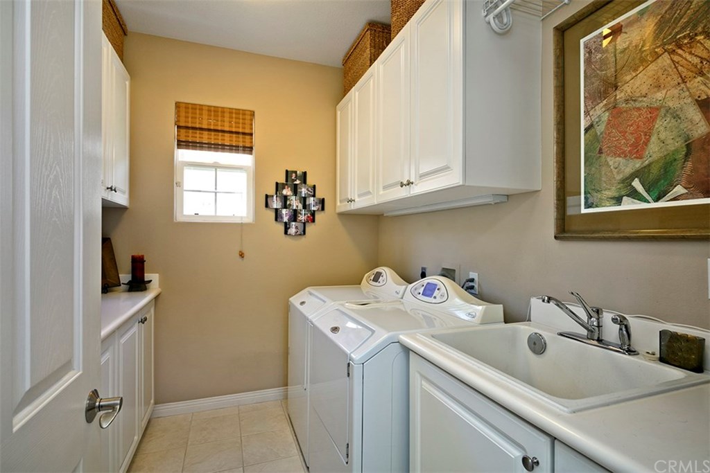 28362 Via Pasito San Juan Capistrano, CA 92675 - Photo 50 of 69 Upstairs laundry room