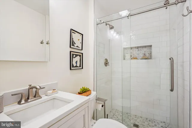 $939,000 | 1605 Dunterry Place, McLean, VA 22101