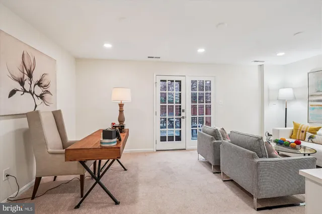 $939,000 | 1605 Dunterry Place, McLean, VA 22101