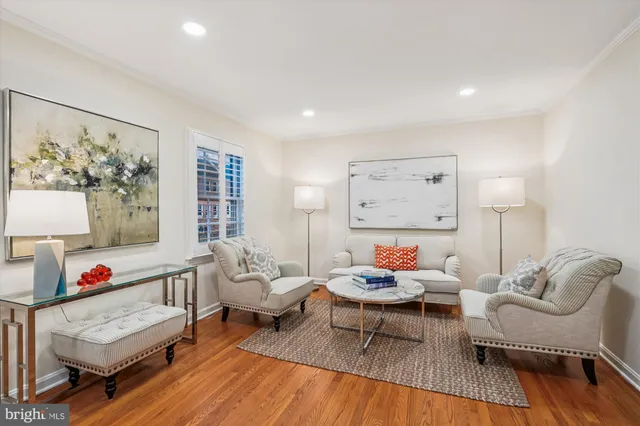 $939,000 | 1605 Dunterry Place, McLean, VA 22101