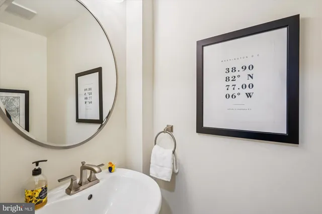 $939,000 | 1605 Dunterry Place, McLean, VA 22101