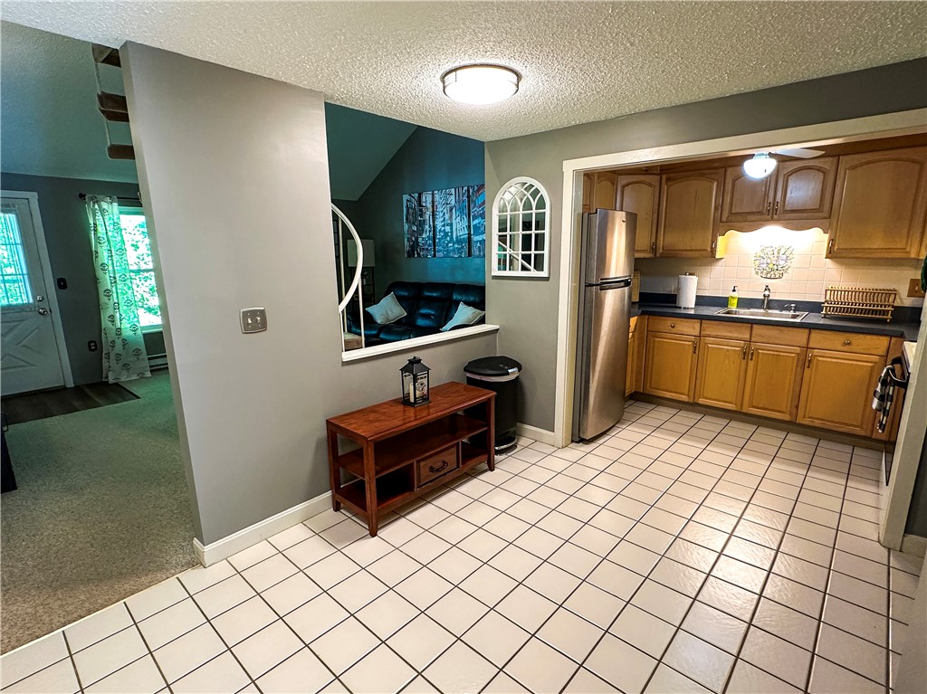 565 Smithfield Road, Unit C6 North Providence, RI 02904 - Photo 2 of 17