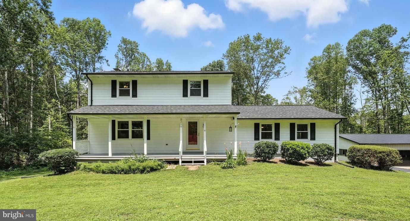 Beautiful Colonial on 6.81 acres