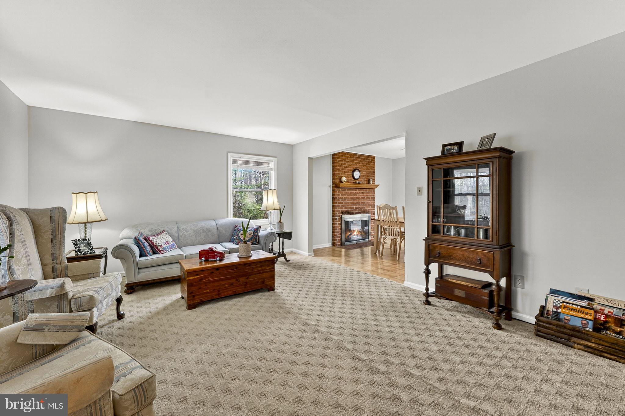 2266 Beaver Dam Road Midland, VA 22728 - Photo 18 of 93 Large Living Room for Family & Friends