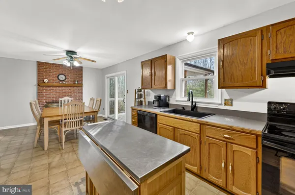 $649,000 | 2266 Beaver Dam Road, Midland, VA 22728