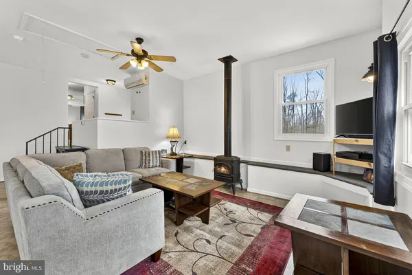$649,000 | 2266 Beaver Dam Road, Midland, VA 22728