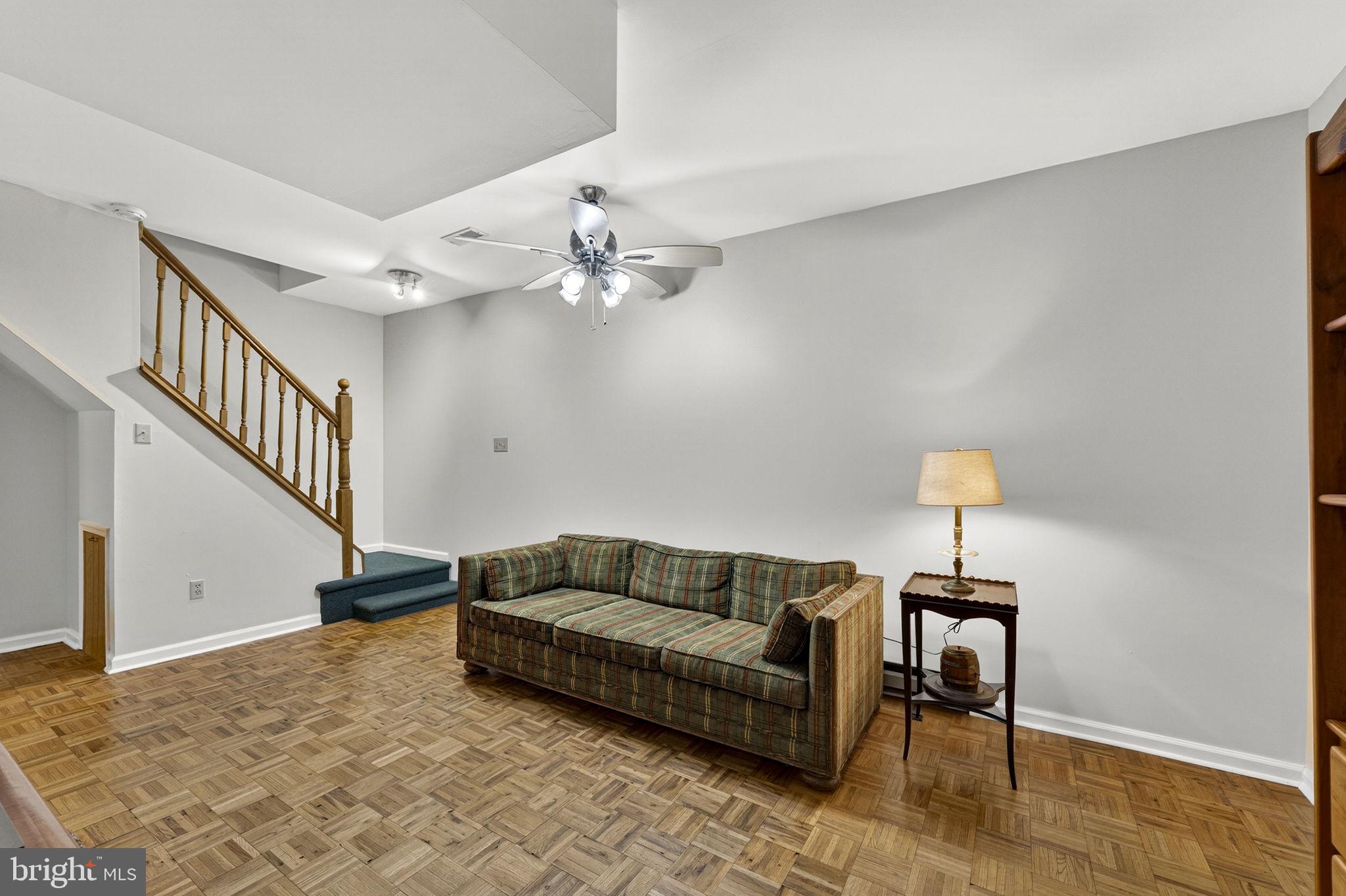 2266 Beaver Dam Road Midland, VA 22728 - Photo 73 of 93 Family Room w/stairwell to Kitchen