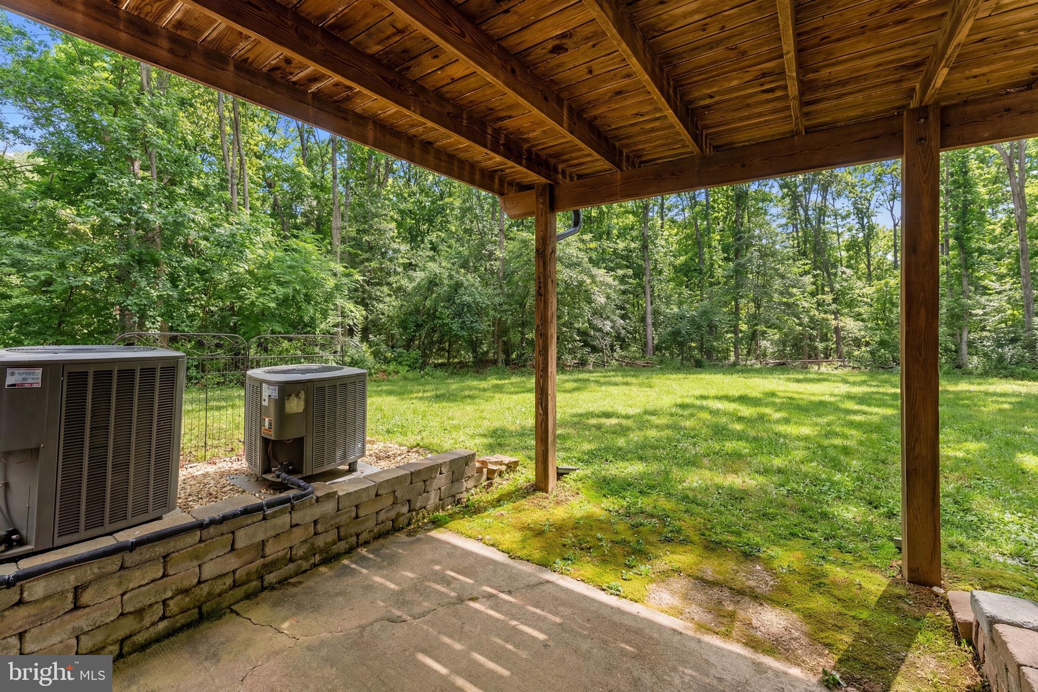 2266 Beaver Dam Road Midland, VA 22728 - Photo 84 of 93 a view of backyard with green space