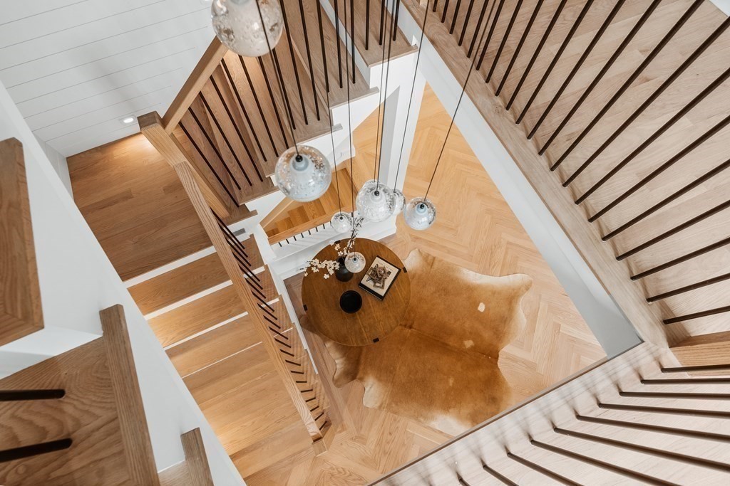 5 Brookside Lane Burlington, MA 01803 - Photo 17 of 40 a view of stairs