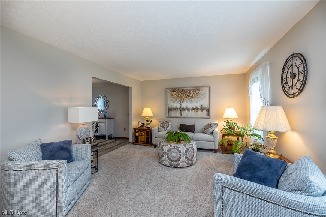 16386 Drake Road Strongsville, OH 44136 - Photo 6 of 32