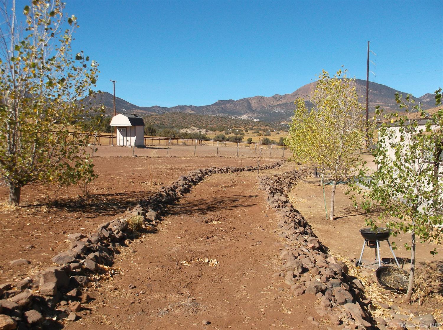 24085 Sand Canyon Road Tehachapi, CA 93561 - Photo 24 of 40 Gallery Image 24