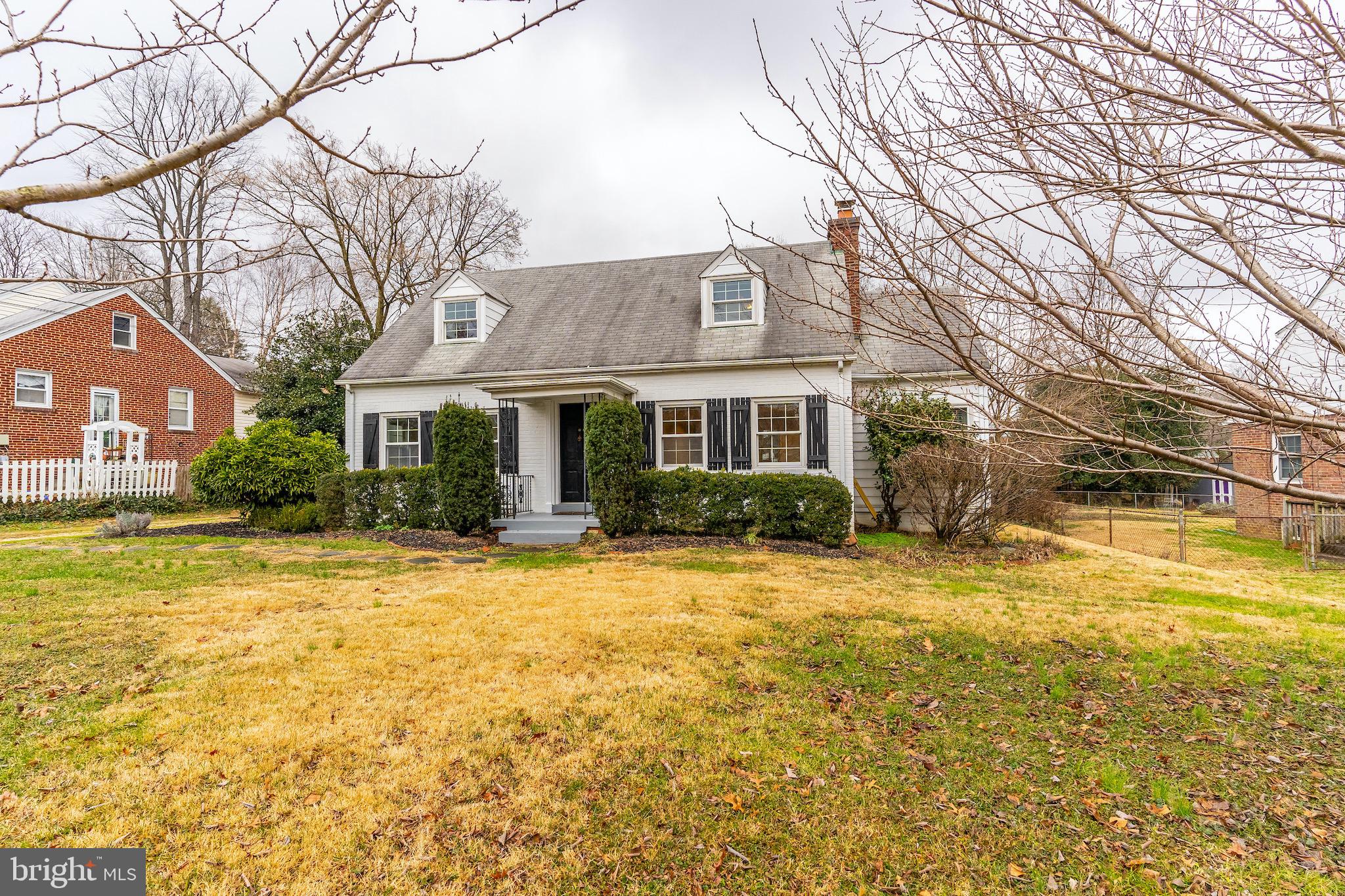 9211 Flower Avenue Silver Spring, MD 20901 - Photo 1 of 44