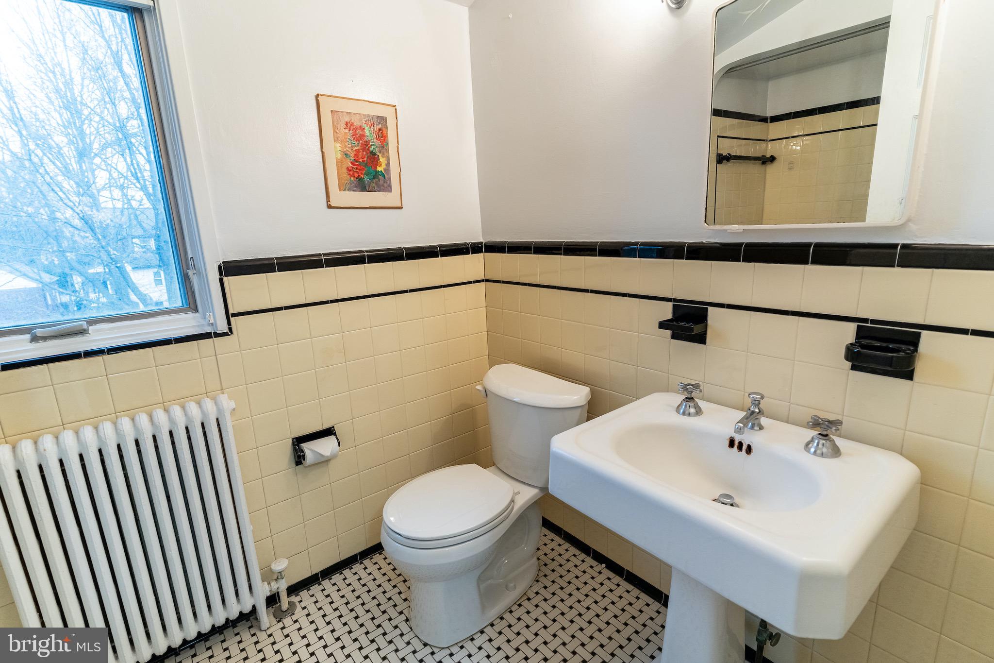 9211 Flower Avenue Silver Spring, MD 20901 - Photo 11 of 44
