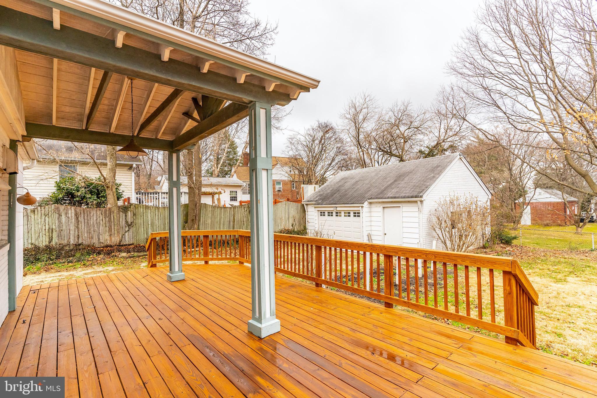 9211 Flower Avenue Silver Spring, MD 20901 - Photo 3 of 44
