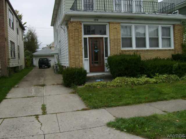 104 Carmel Road Buffalo, NY 14214 - Photo 1 of 14 Exterior Front