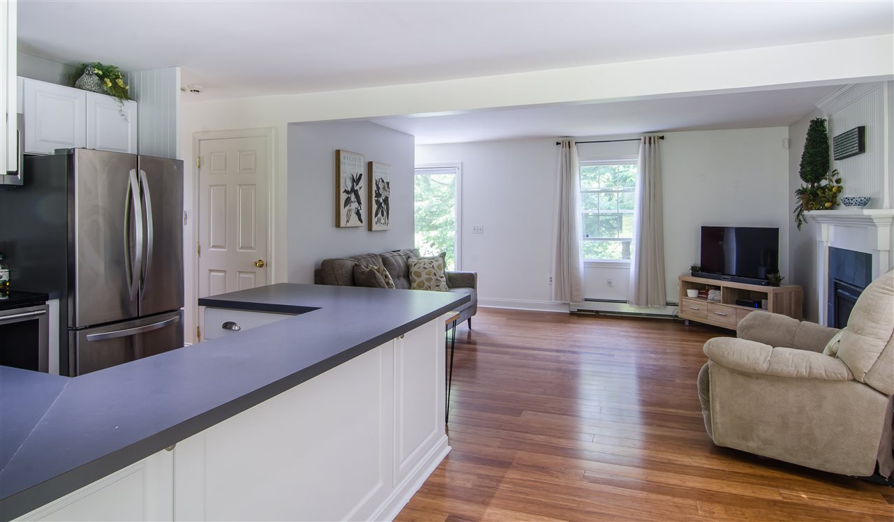 850 Jay Hill Road Hartford, VT 05059 - Photo 4 of 15 Gallery Image 4