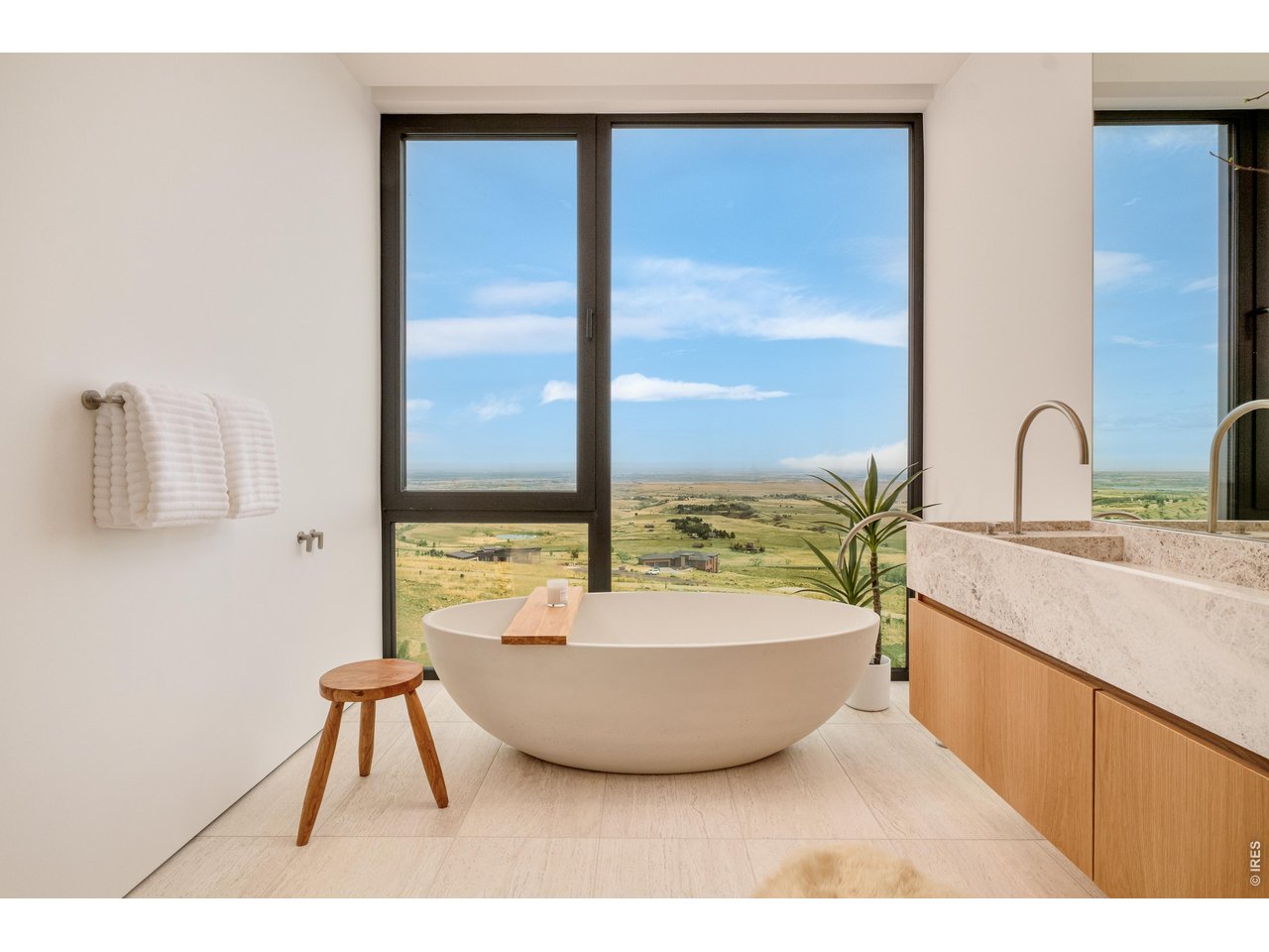 9631 Mountain Ridge Place Boulder, CO 80302 - Photo 5 of 37