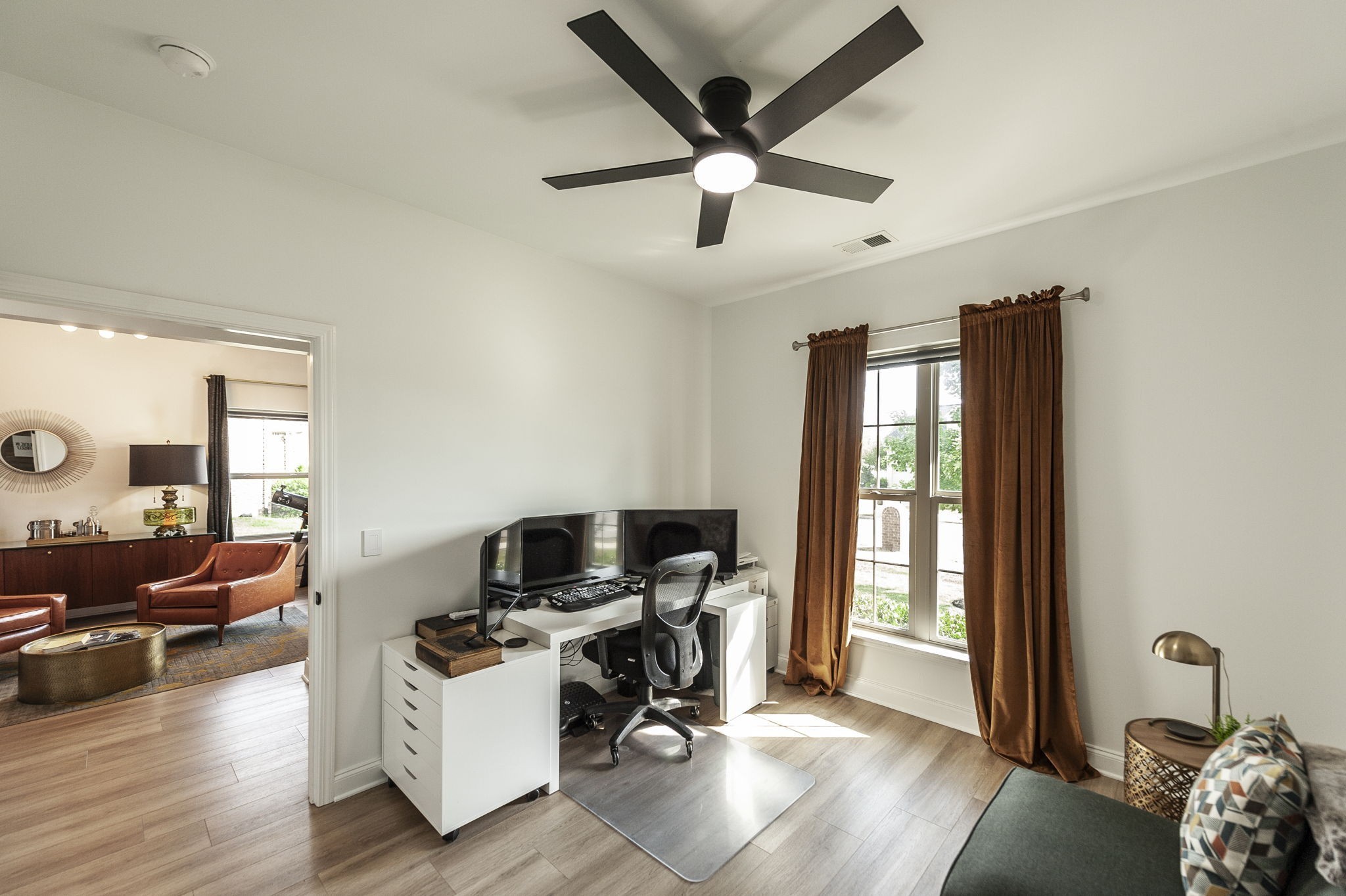 400 Quarry Road Gallatin, TN 37066 - Photo 15 of 81 a view of a livingroom with workspace and a window