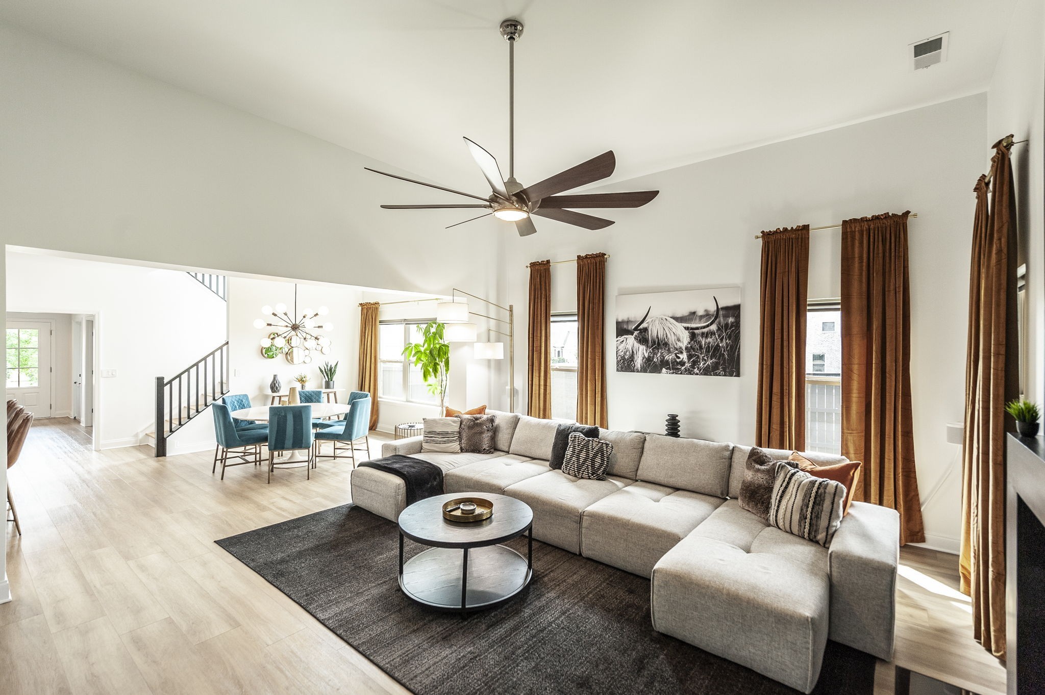 400 Quarry Road Gallatin, TN 37066 - Photo 34 of 81 a living room with furniture and a large window