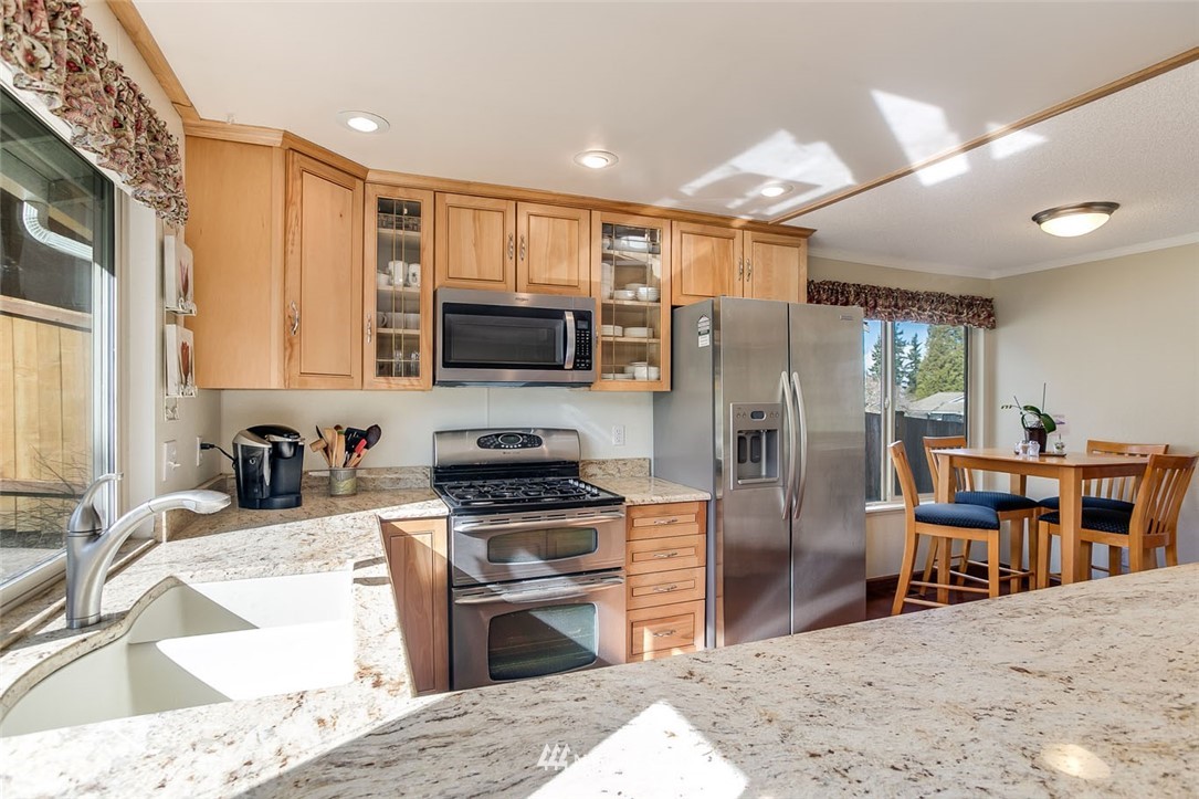 14331 Southeast 163rd Street Renton, WA 98058 - Photo 11 of 24 Gallery Image 11