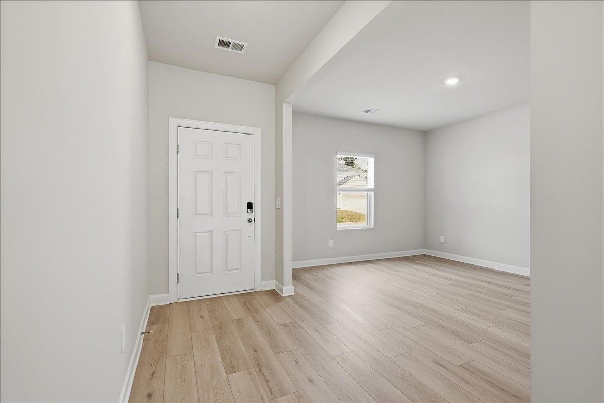 1529 Switchback Circle Moore, SC 29369 - Photo 6 of 36