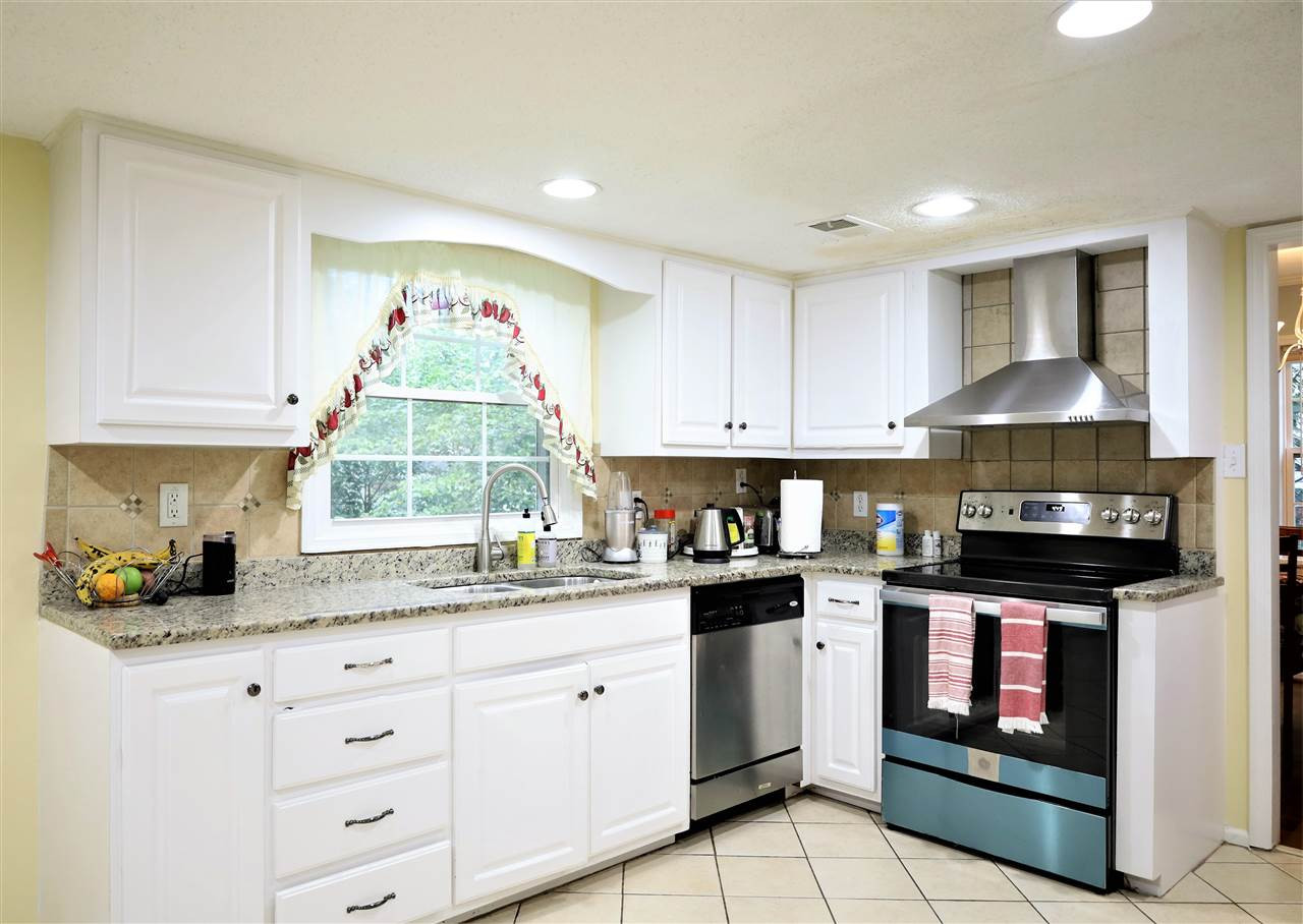 1109 Paddock Drive Raleigh, NC 27609 - Photo 20 of 30 Photo 20