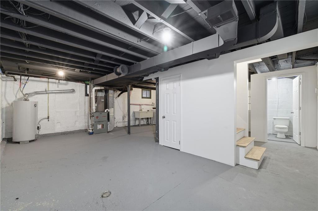 1459 McFarland Road Pittsburgh, PA 15216 - Photo 34 of 38 Gallery Image 34