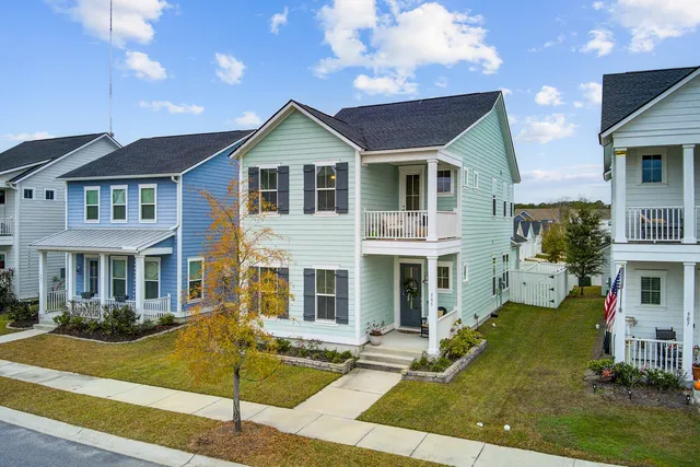 $430,000 | 505 North Commodore Way, Summerville, SC 29483
